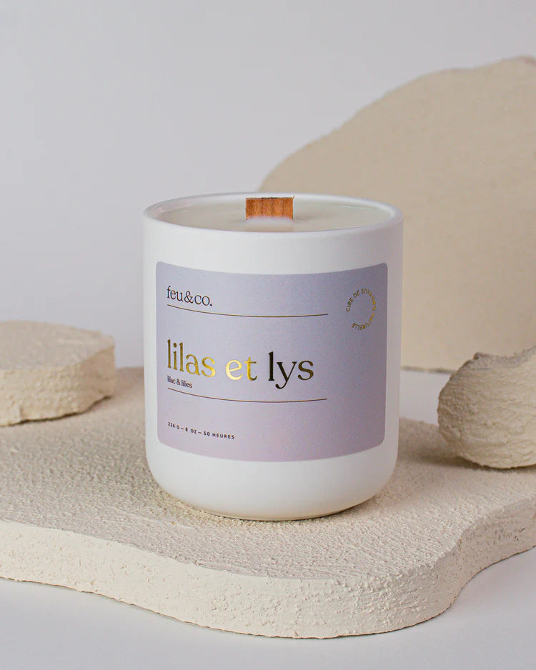 Feu & Co Chandelle de soya 226 g | Fait au Québec Maison Feu&Co Lilas & lys
