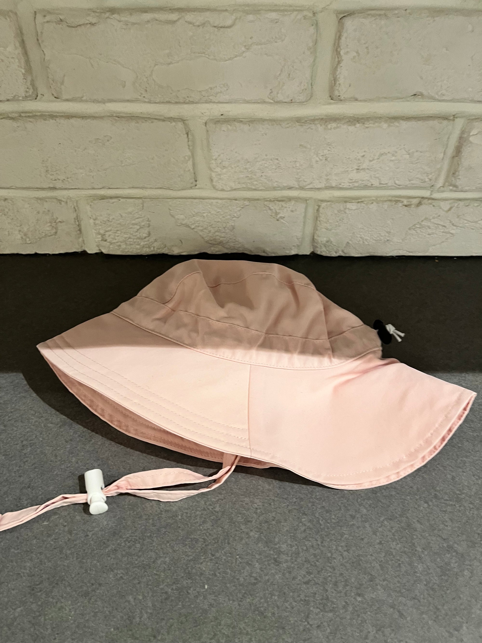 Sherpa Canada Chapeau en nylon pour l'été Vêtements Sherpa Canada 3-6 mois Blush