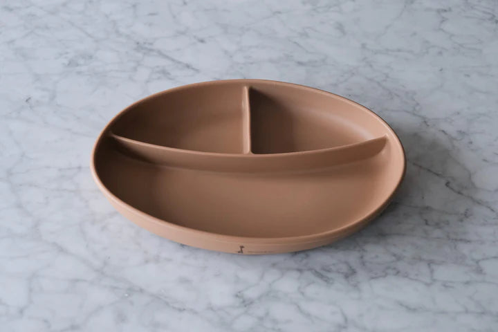 Micasso & Co Assiette à succion divisée en silicone Alimentation Micasso & Co Caramel  