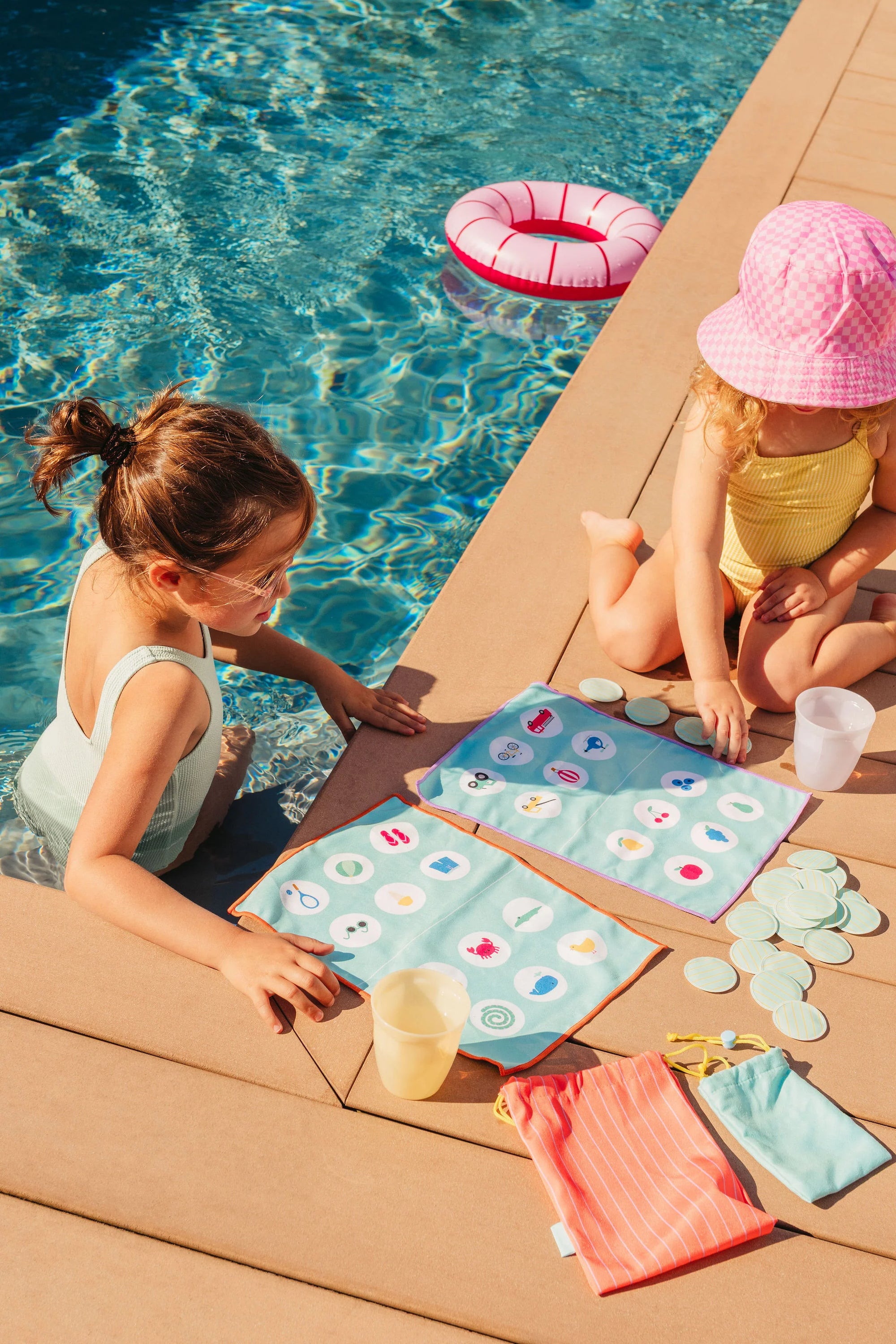 Quut Jeu de voyage Bingo et Loto des couleurs Jouets Quut