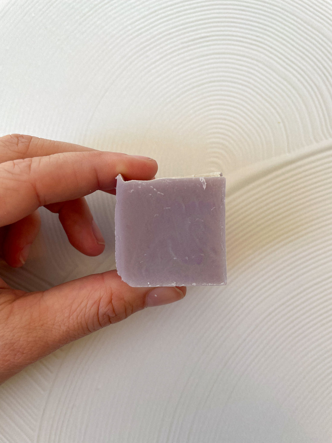 Savonnerie Saponaria Mini Savon naturel Soins corporels Savonnerie Saponaria Fée violette