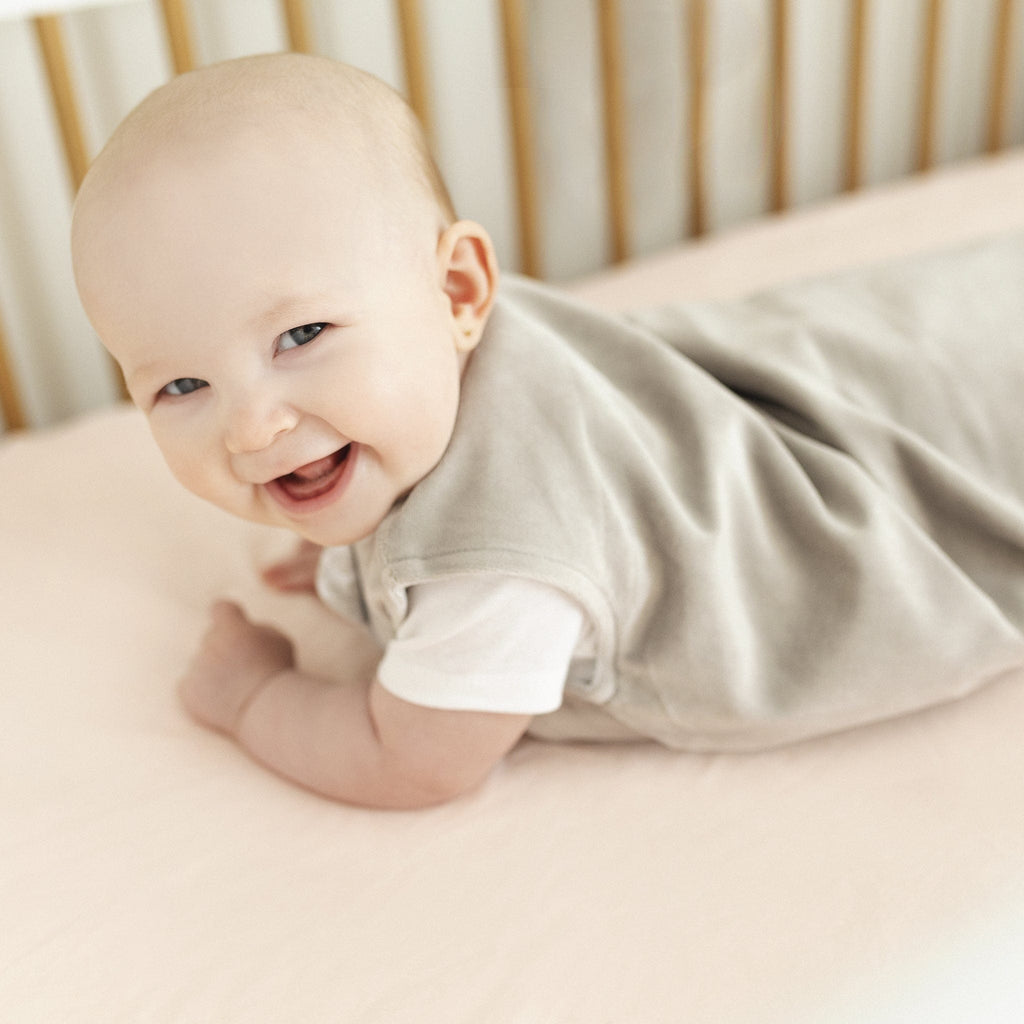 Perlimpinpin Dormeuse sac de nuit en velours 2.5 Tog 0-6, 6-18 ou 18-36 mois Dodo Perlimpinpin 0-6 mois Taupe 